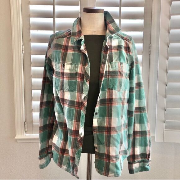 Roxy plaid shirt  / beach time! - Picture 1 of 4